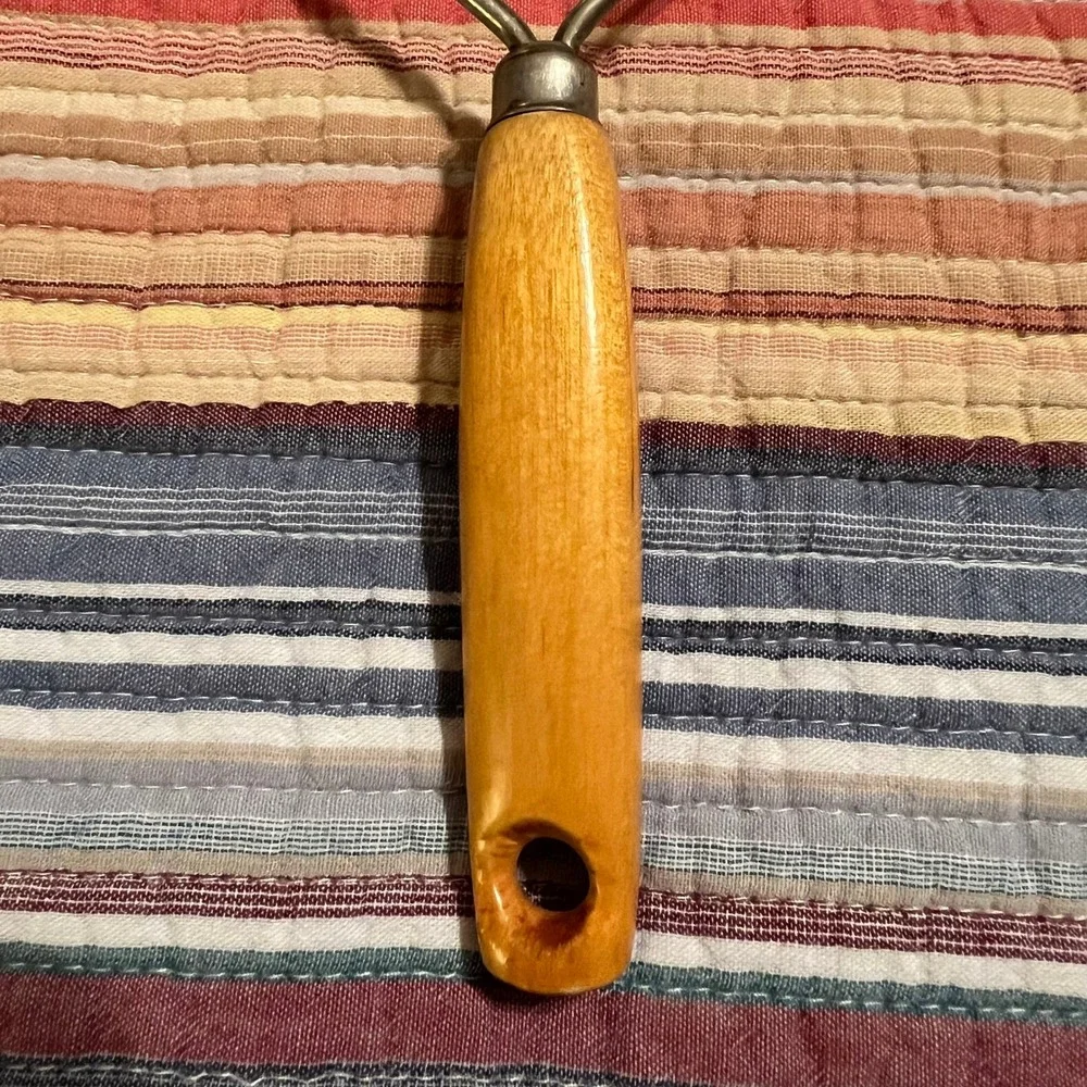 Retro Wire Potato Masher Wooden Handle Kitchen Utensil